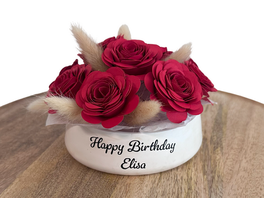 Personalisiertes Geburtstagsgeschenk – Papierrosen & Trockenblumen in personalisierter Dekoschale – Originelles Geschenk zum Geburtstag für Familie, Freunde & Kollegen